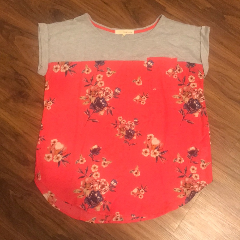 Floral print top